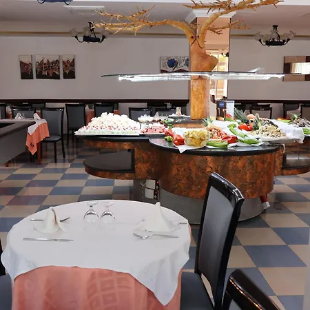 Santa Monica Playa Hotel 3*