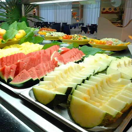 Hotel Santa Monica Playa 3*