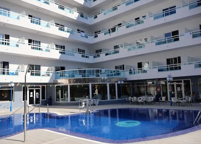 Santa Monica Playa 3* サロウ